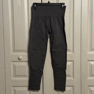 NWOT Halara Seamless Flow Leggings - Size Large